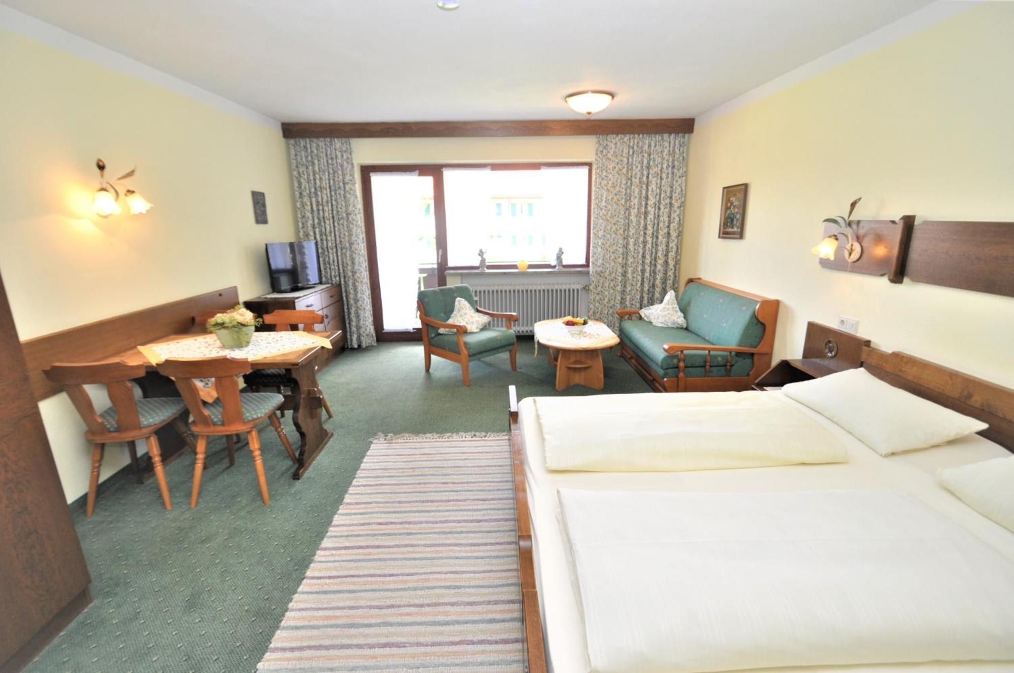 Apartment Appartementhaus Alpenrose Wallgau