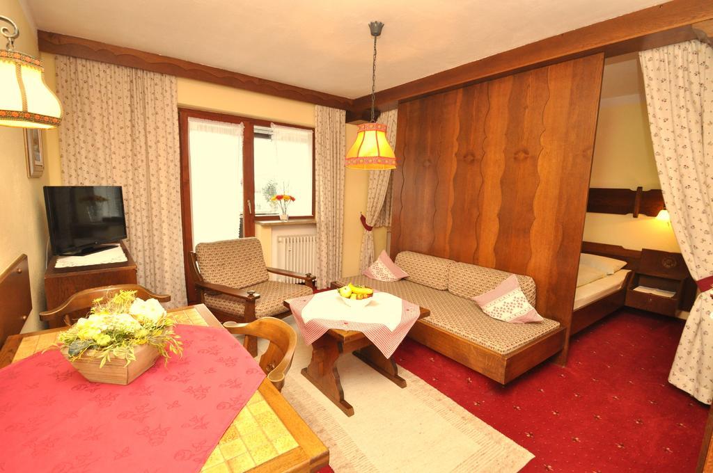 Appartementhaus Alpenrose *